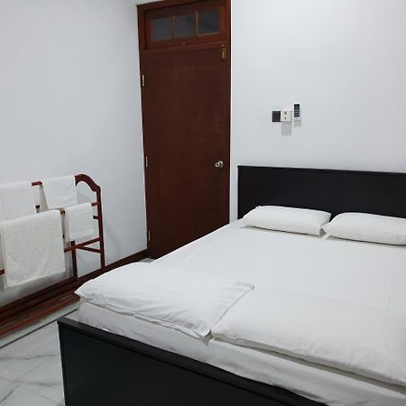 Ferienwohnung Ice Berg Dehiwala-Mount Lavinia Exterior foto