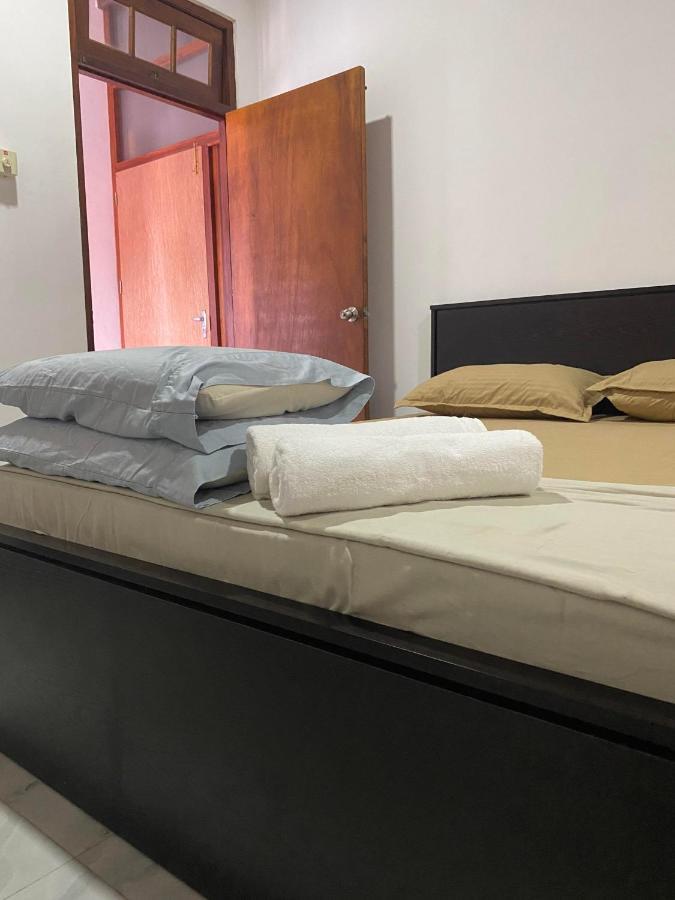 Ferienwohnung Ice Berg Dehiwala-Mount Lavinia Exterior foto
