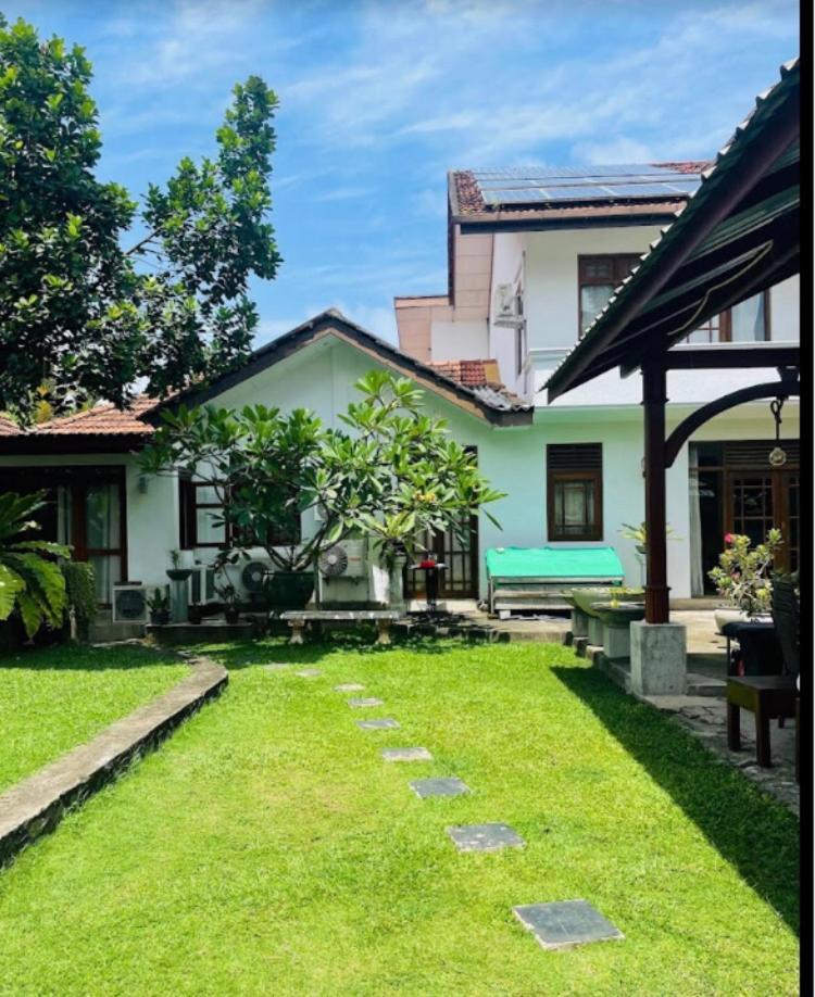 Ferienwohnung Ice Berg Dehiwala-Mount Lavinia Exterior foto