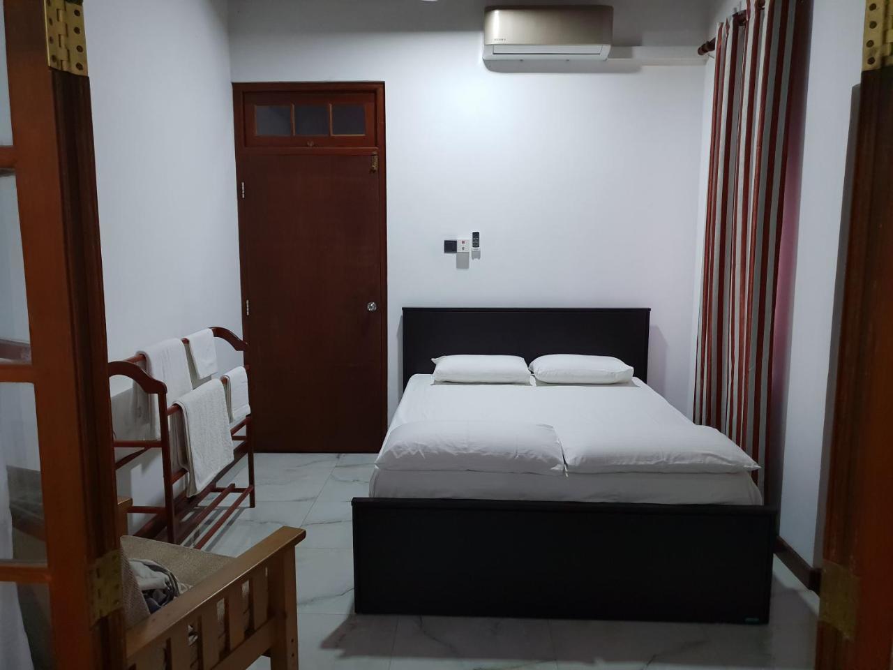 Ferienwohnung Ice Berg Dehiwala-Mount Lavinia Exterior foto