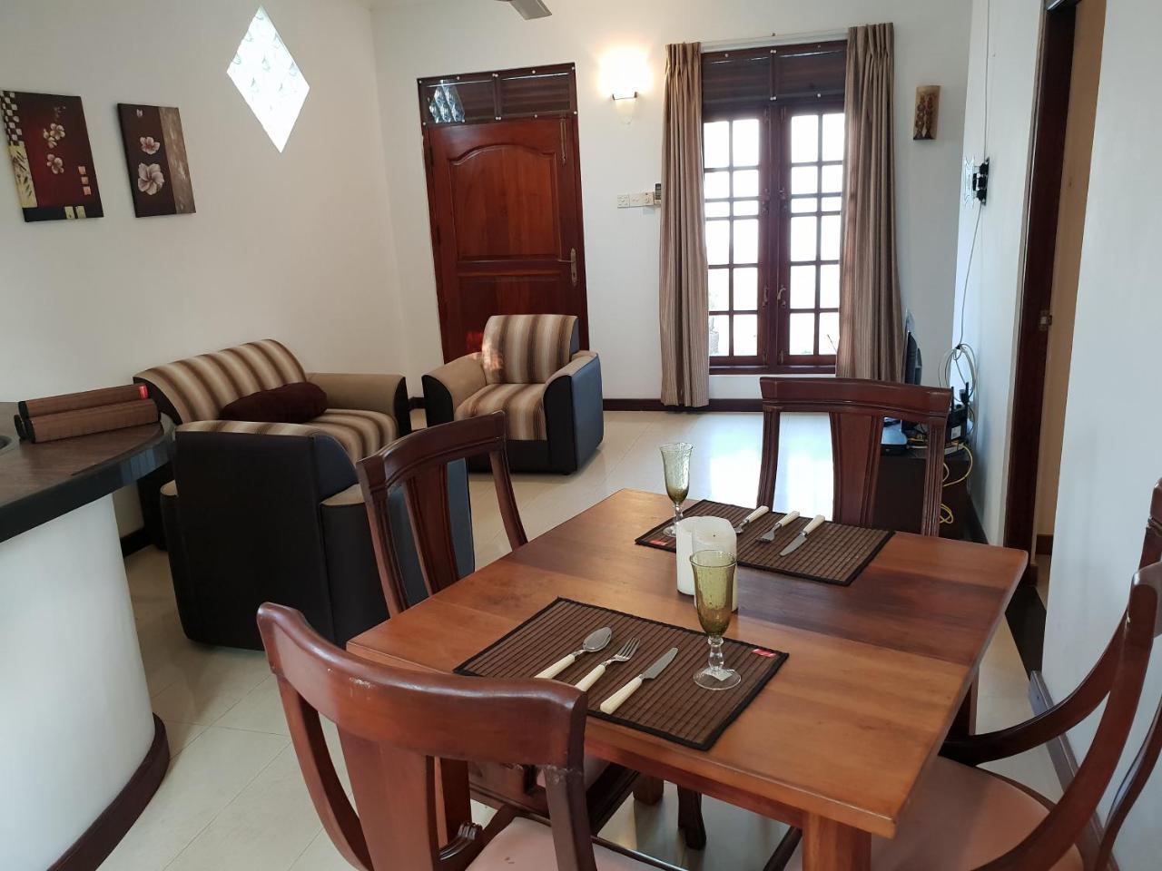 Ferienwohnung Ice Berg Dehiwala-Mount Lavinia Exterior foto