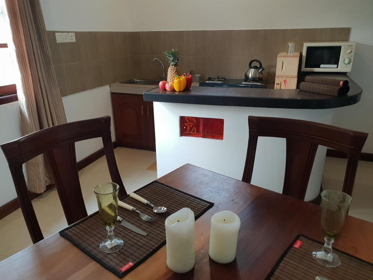 Ferienwohnung Ice Berg Dehiwala-Mount Lavinia Exterior foto